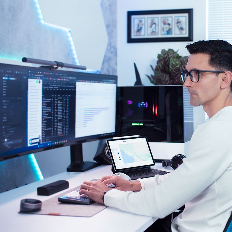 contact techcenit - dental digital marketing